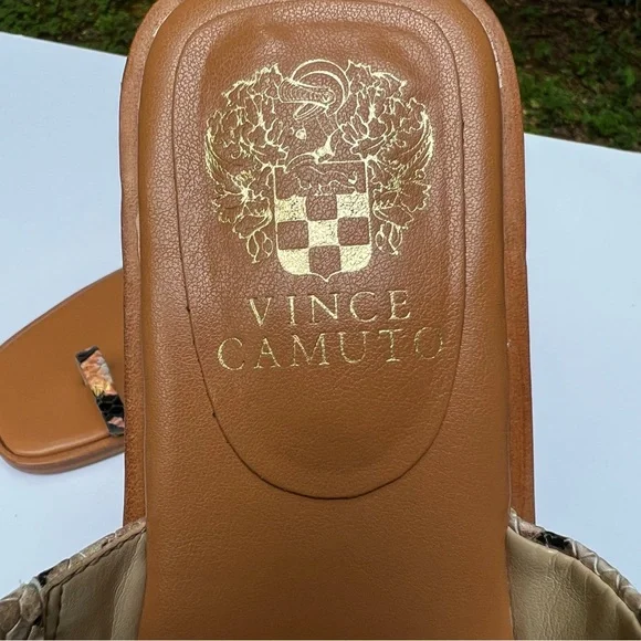 Vince Camuto Yelinda toe loop sandals size 9W/40 - Picture 4 of 9